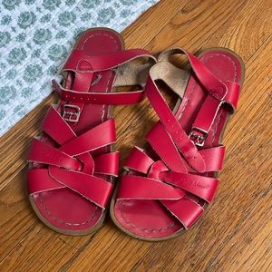 Women’s red Saltwater sandals